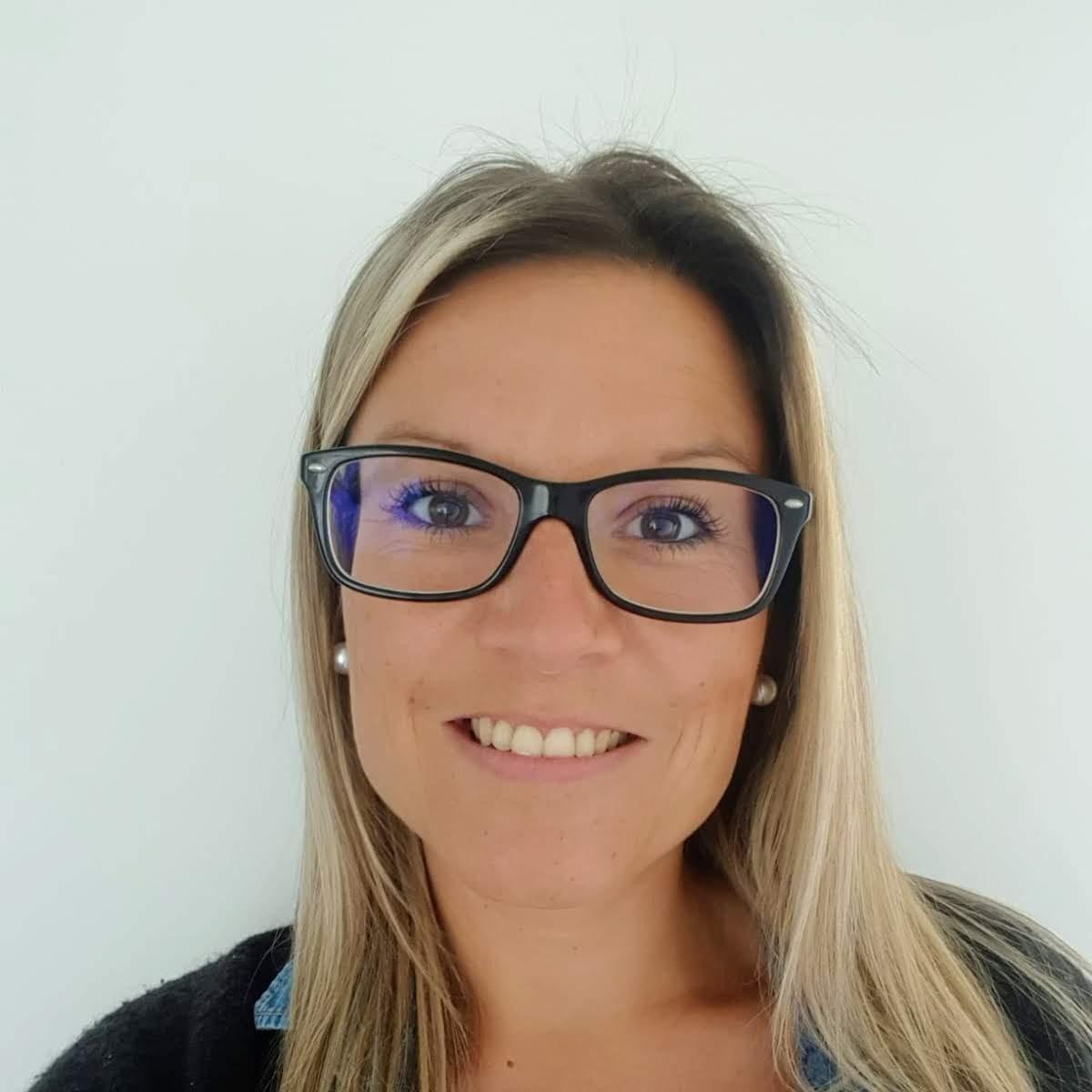Claire LELEU